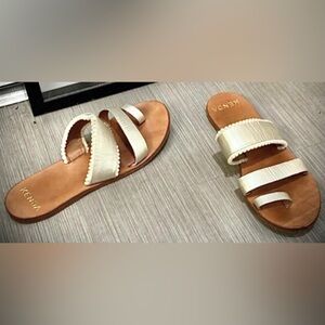 Kenda leather sandals - Gold color multiple straps on Tan Color footbed size 9